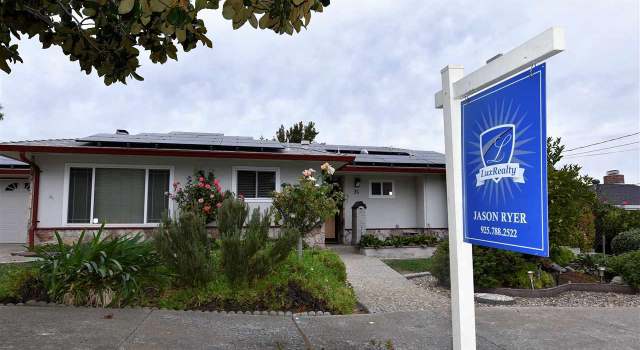 Photo of 31 Carroll Dr, Pittsburg, CA 94565