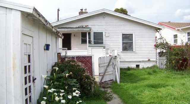 Photo of 2418 26th Ave, Oakland, CA 94601