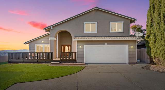 Property at 205 Marigold Pl, Hercules, CA 94547, 4 beds, 3 baths