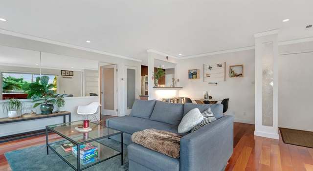 Photo of 8065 Greenridge Dr, Oakland, CA 94605