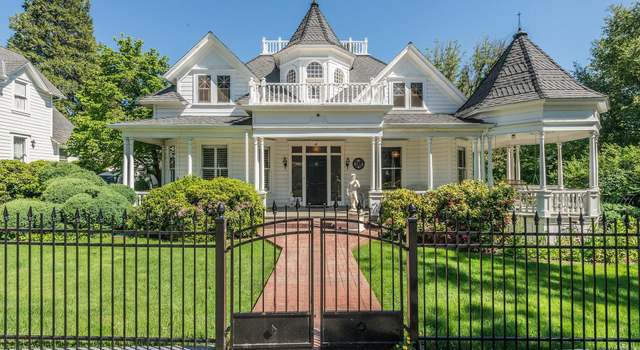 Photo of 62 Court St, Weaverville, CA 96093