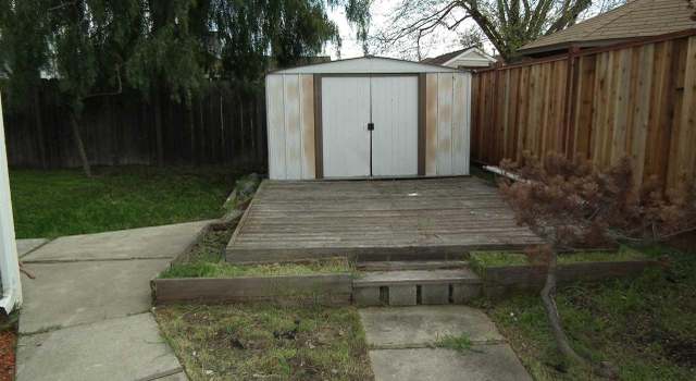 Photo of 590 James St, Livermore, CA 94551