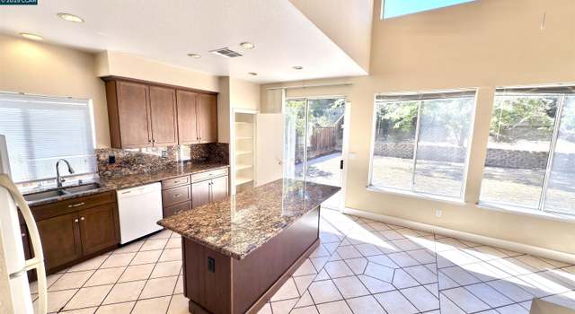 Photo of 1135 Ranch Point Way, Antioch, CA 94531