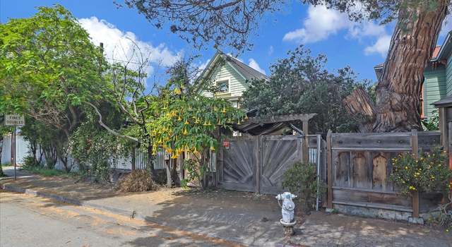 Photo of 2837 Myrtle St, Oakland, CA 94608-4524