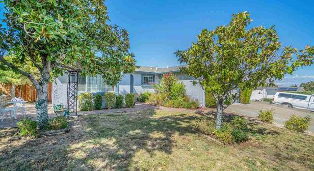 Photo of 1681 Kingsly Dr, Pittsburg, CA 94565