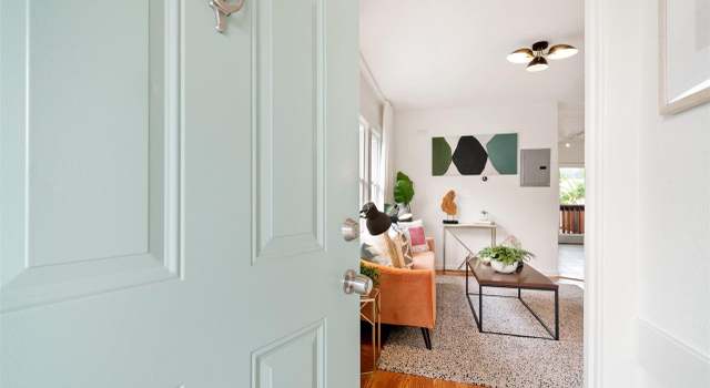 Photo of 4609 Market St, Oakland, CA 94608