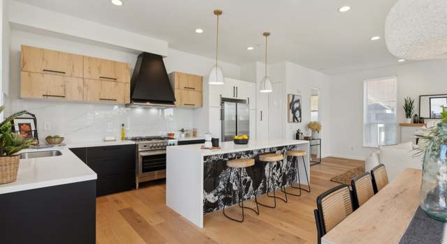 Photo of 1608 32nd St, Oakland, CA 94608