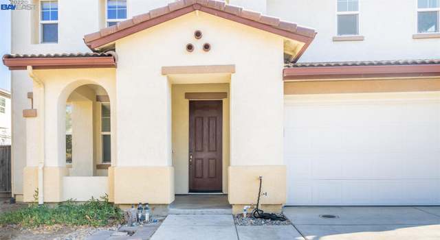 Photo of 2353 S Creekside Dr, Los Banos, CA 93635