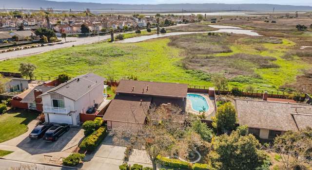 Photo of 36619 Bridgepointe Dr, Newark, CA 94560
