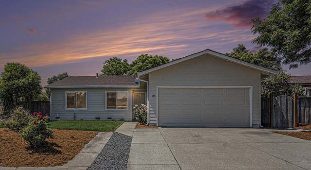 Photo of 139 Heather Ave, Hercules, CA 94547