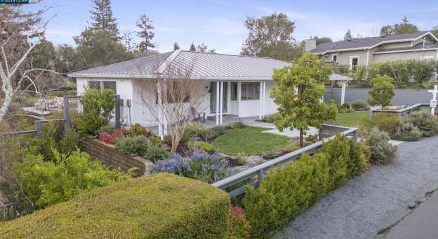 Photo of 38 Hillcrest Dr, Orinda, CA 94563