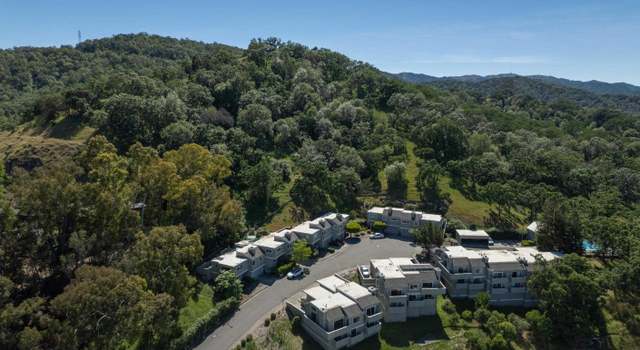 Photo of 6 Madrid Ct, Novato, CA 94949