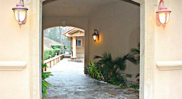 Photo of 777 Castle Rock Rd, Walnut Creek, CA 94598