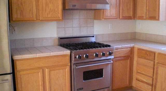 Photo of 13 6th St W, Pittsburg, CA 94565