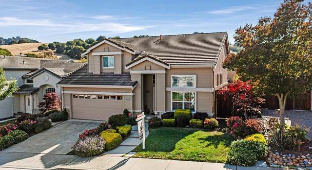 Property at 8026 Canyon Creek Cir, Pleasanton, CA 94588, 4 beds, 2.5 baths