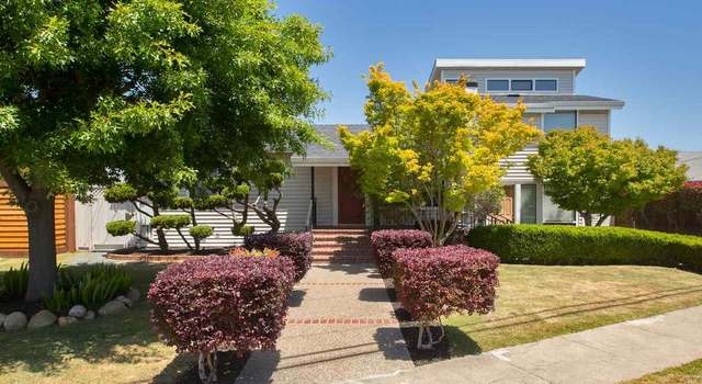 Photo of 133 Mecartney Rd, Alameda, CA 94502