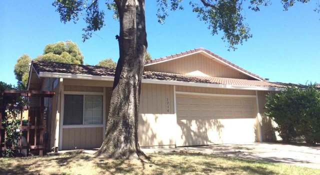 Photo of 1716 Long Barn Way, Stockton, CA 95207