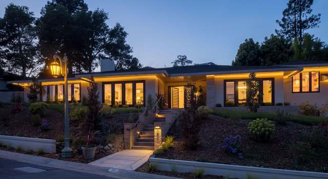Photo of 30 Lincolnshire Dr, Oakland, CA 94618