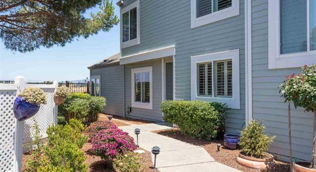Photo of 101 Bay Park Ter, Alameda, CA 94502