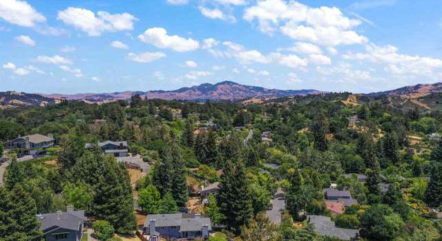 Photo of 108 Hillcrest Dr, Orinda, CA 94563