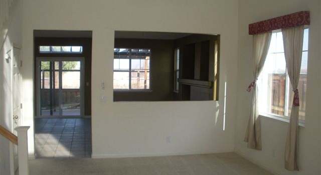 Photo of 410 Cape May Ct, Pittsburg, CA 94565
