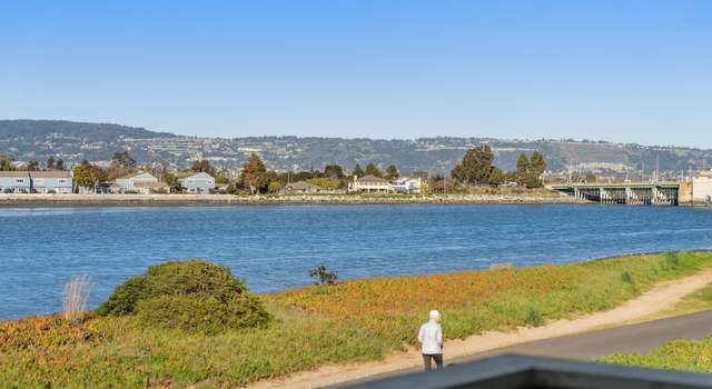 Photo of 9 Palm Beach Ln, Alameda, CA 94502