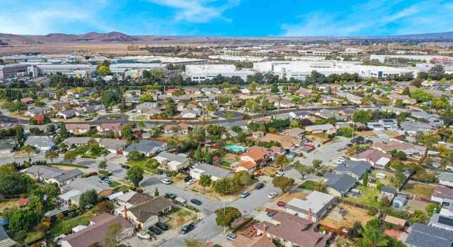 Photo of 7480 Braidburn Ave, Newark, CA 94560