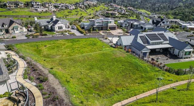 Photo of 18 Paintbrush Ln, Orinda, CA 94563