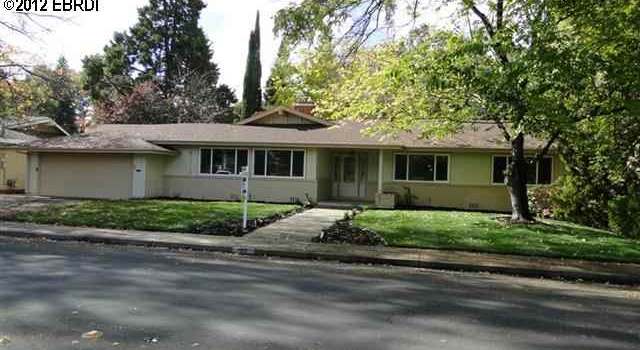 Photo of 25 Las Lomas Way, Walnut Creek, CA 94598