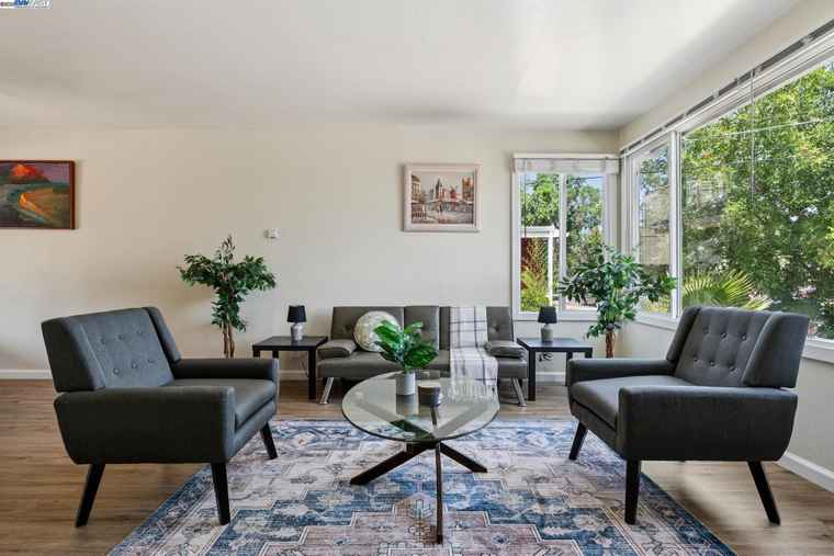 Photo of 29 Atherton Ave Pittsburg, CA 94565