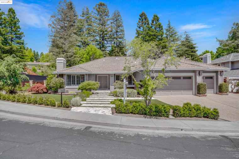 Photo of 300 Andros Dr San Ramon, CA 94582