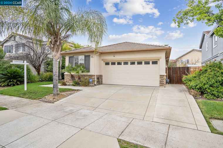Photo of 541 Taylor Dr Brentwood, CA 94513