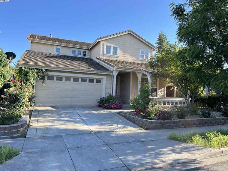 Photo of 160 Trent Pl Brentwood, CA 94513