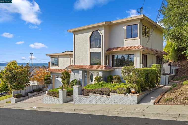 Photo of 716 Gelston Pl El Cerrito, CA 94530