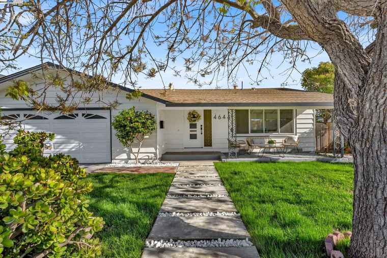 Photo of 4644 Griffith Ave Fremont, CA 94538