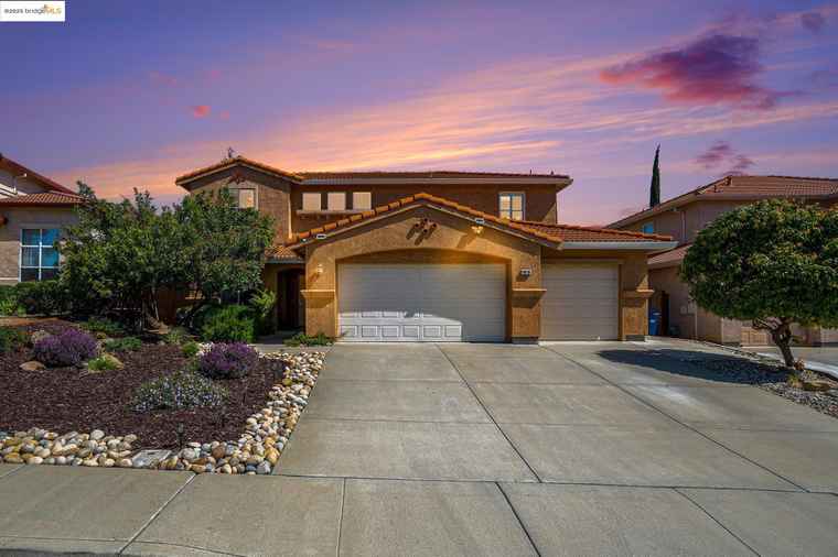 Photo of 1919 Mount Conness Way Antioch, CA 94531