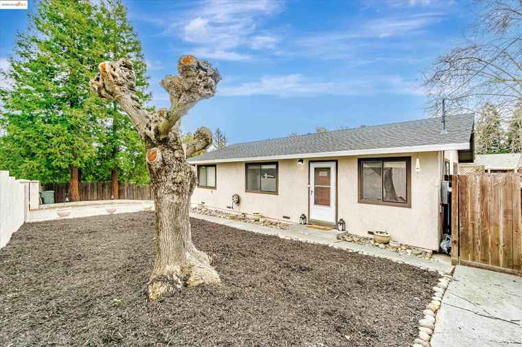 Photo of 327 4th Ave Pleasant Hill, CA 94523