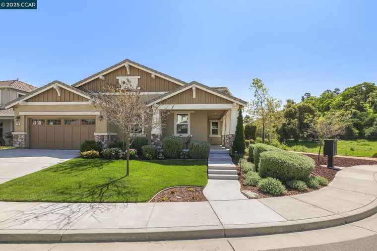Photo of 190 Pasilla Ct Morgan Hill, CA 95037