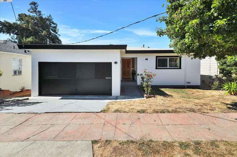 Photo of 1551 Merced St Richmond, CA 94804