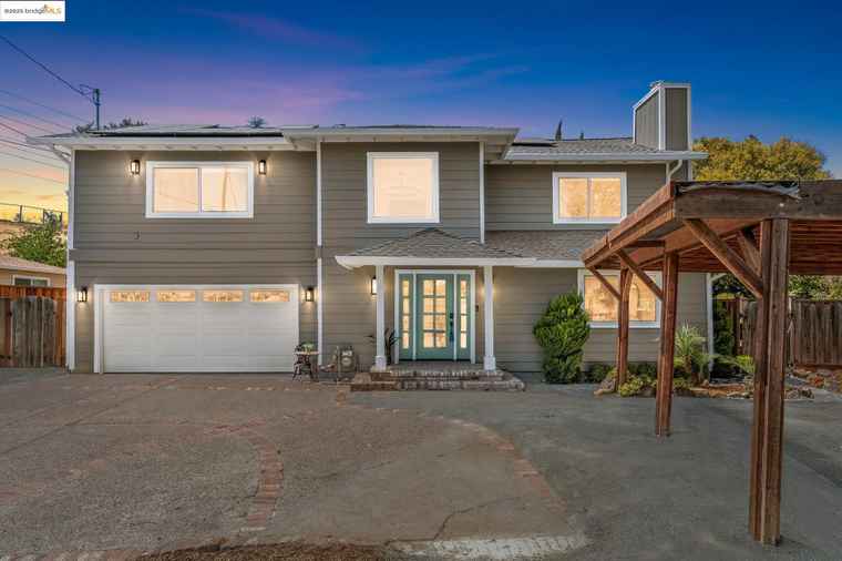 Photo of 1051 Kaski Ln Concord, CA 94518