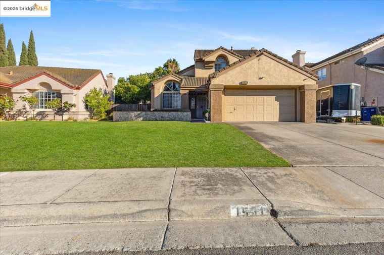 Photo of 1531 Rutherford Ln Oakley, CA 94561