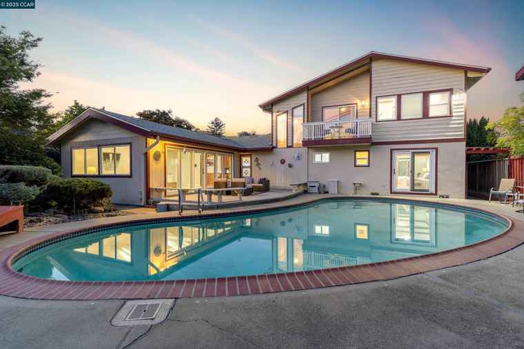Photo of 3846 Madera St Pinole, CA 94564