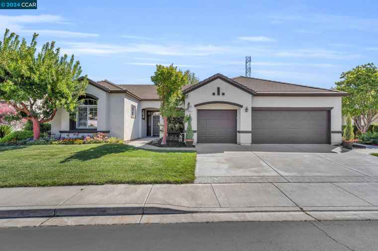 Photo of 456 Tayberry Ln Brentwood, CA 94513