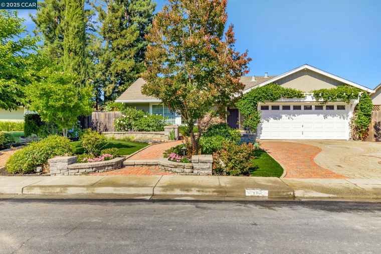 Photo of 16 Belfast Pl San Ramon, CA 94583