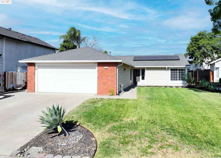 Photo of 315 Helena Ct Oakley, CA 94561