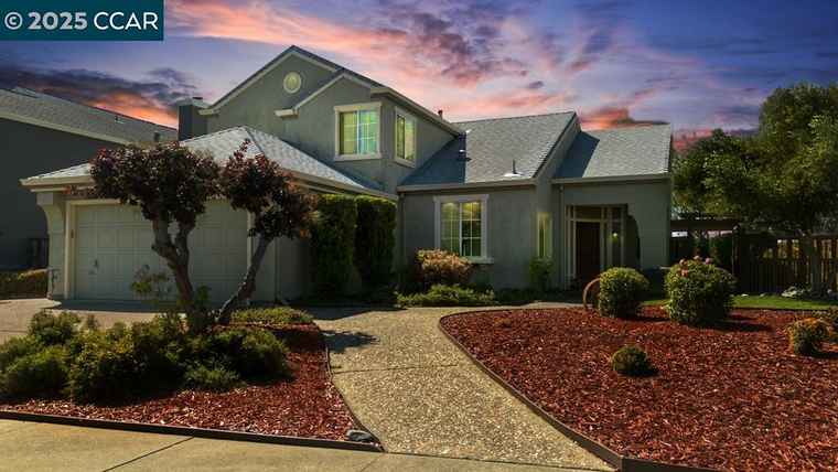 Photo of 544 Fuchsia Dr Benicia, CA 94510