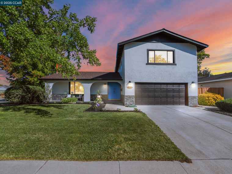 Photo of 2955 Parrin Ct Concord, CA 94518