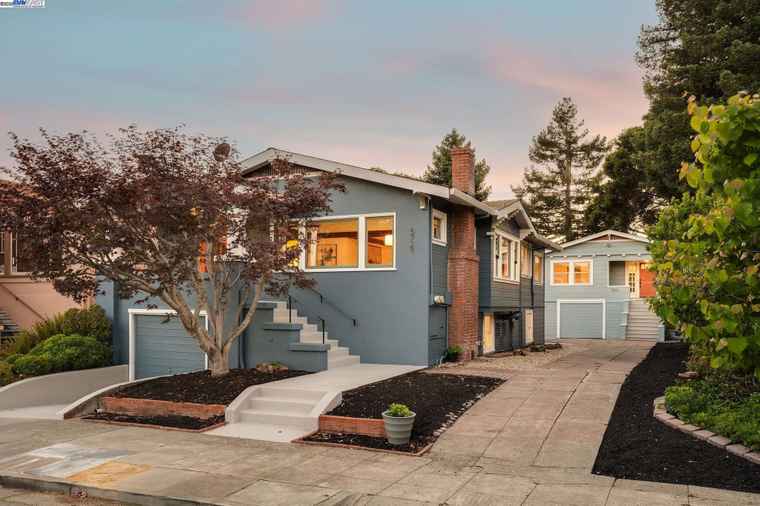 Photo of 5731 Hermann St Oakland, CA 94609