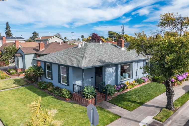Photo of 218 Pacific Ave Alameda, CA 94501