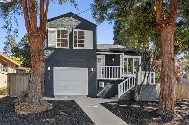 Photo of 5400 Clinton Ave Richmond, CA 94805